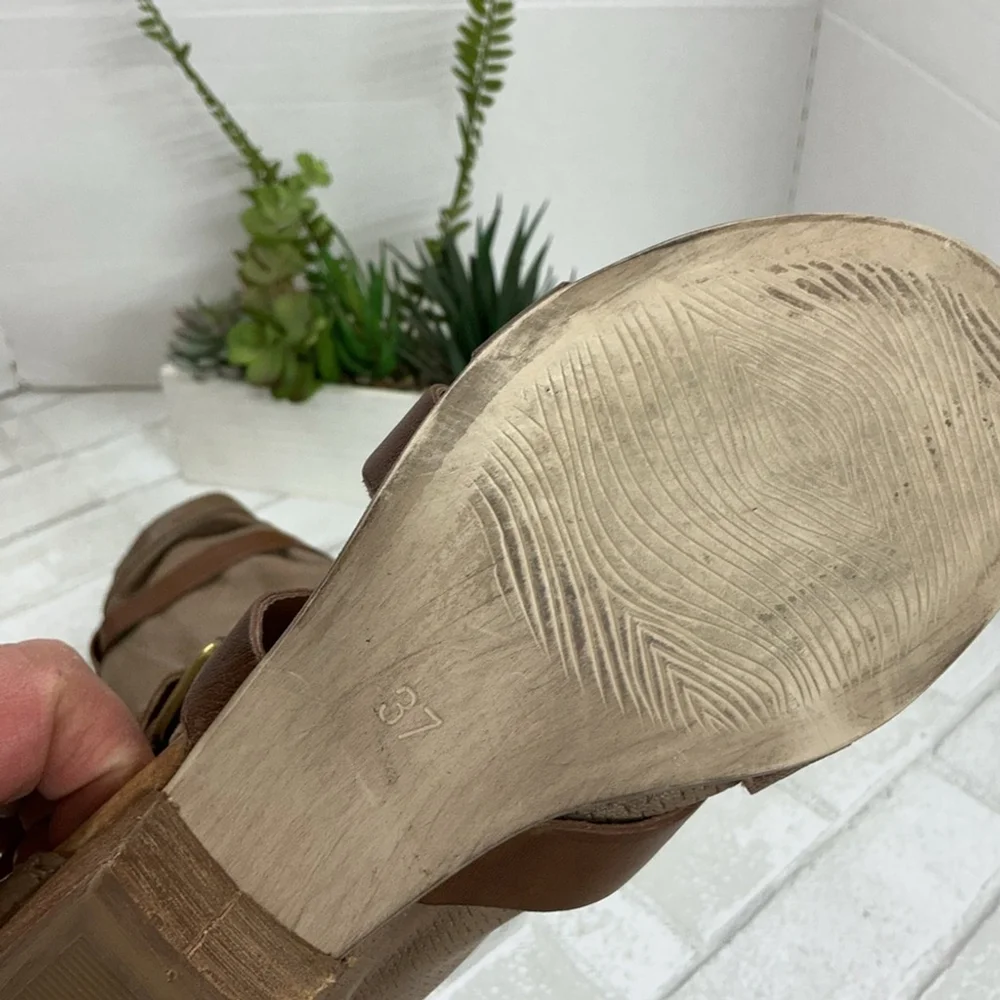 Miz Mooz Tan and Brown Strappy Sandals